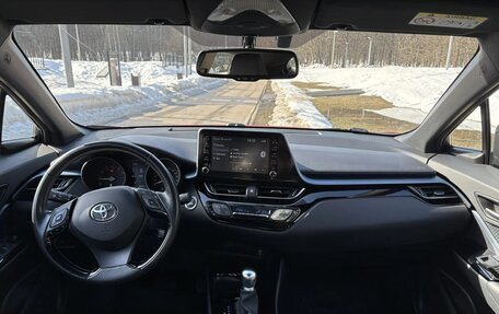 Toyota C-HR I рестайлинг, 2020 год, 2 255 000 рублей, 15 фотография