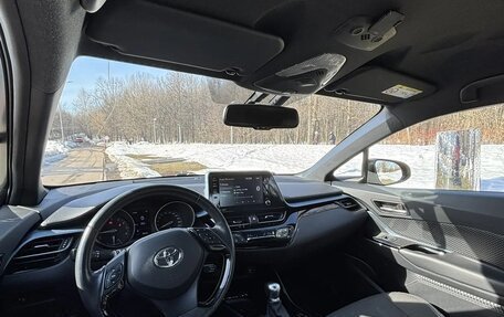 Toyota C-HR I рестайлинг, 2020 год, 2 255 000 рублей, 12 фотография