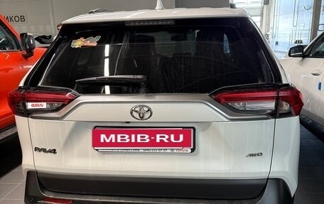 Toyota RAV4, 2020 год, 4 100 000 рублей, 3 фотография