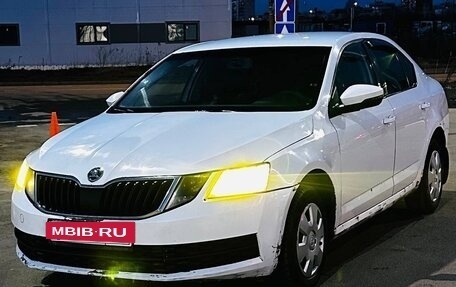 Skoda Octavia, 2018 год, 750 000 рублей, 2 фотография