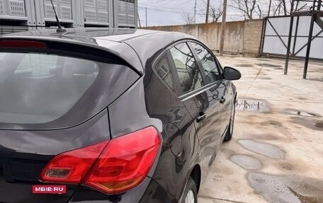 Opel Astra J, 2011 год, 610 000 рублей, 7 фотография
