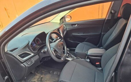 Hyundai Solaris II рестайлинг, 2020 год, 1 400 000 рублей, 8 фотография