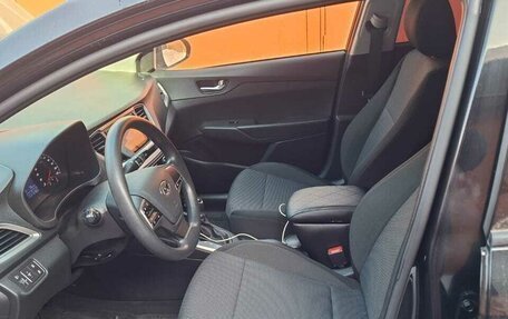 Hyundai Solaris II рестайлинг, 2020 год, 1 400 000 рублей, 13 фотография