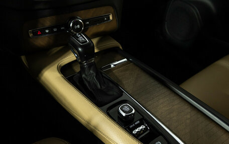 Volvo XC90 II рестайлинг, 2017 год, 3 399 700 рублей, 22 фотография