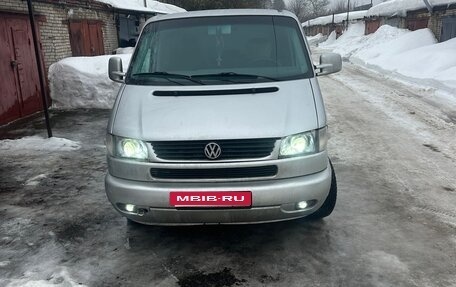 Volkswagen Caravelle T4, 2001 год, 980 000 рублей, 2 фотография