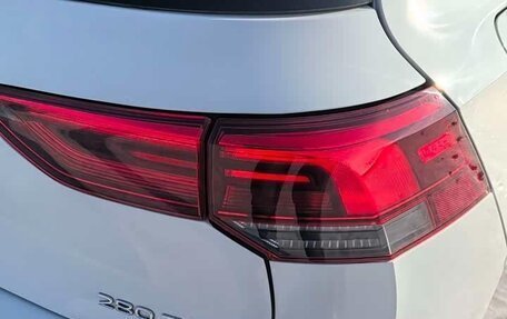 Volkswagen Golf VIII, 2023 год, 2 200 000 рублей, 8 фотография