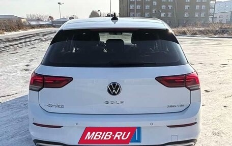 Volkswagen Golf VIII, 2023 год, 2 200 000 рублей, 6 фотография