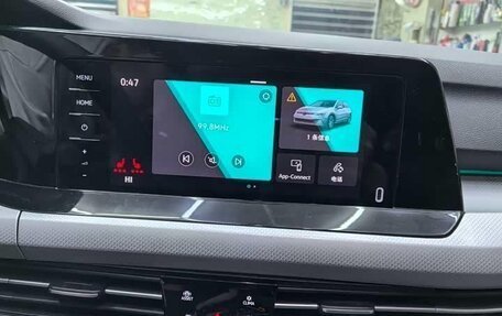 Volkswagen Golf VIII, 2023 год, 2 200 000 рублей, 14 фотография