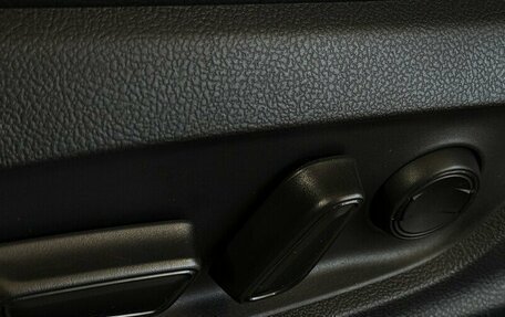 Toyota Camry, 2021 год, 3 600 000 рублей, 11 фотография