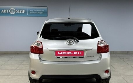 Toyota Auris II, 2011 год, 899 000 рублей, 6 фотография