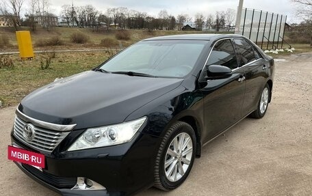 Toyota Camry, 2014 год, 1 650 000 рублей, 6 фотография