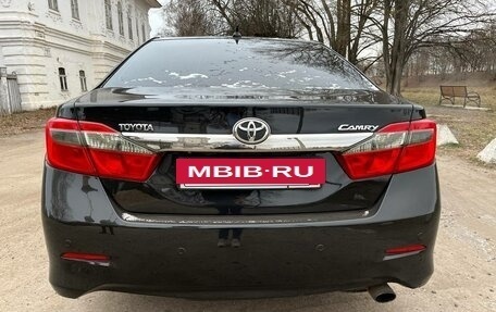 Toyota Camry, 2014 год, 1 650 000 рублей, 13 фотография