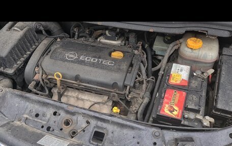 Opel Zafira B, 2008 год, 575 000 рублей, 2 фотография