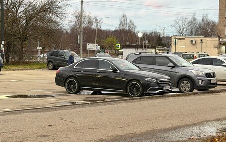 Mercedes-Benz E-Класс, 2020 год, 4 000 000 рублей, 3 фотография