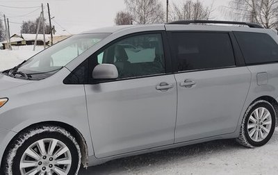 Toyota Sienna III, 2015 год, 3 200 000 рублей, 1 фотография
