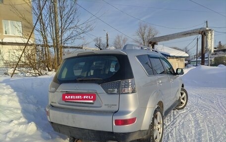 Mitsubishi Outlander III рестайлинг 3, 2008 год, 1 020 000 рублей, 4 фотография