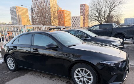 Mercedes-Benz A-Класс, 2019 год, 2 390 000 рублей, 4 фотография