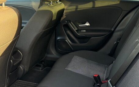 Mercedes-Benz A-Класс, 2019 год, 2 390 000 рублей, 13 фотография