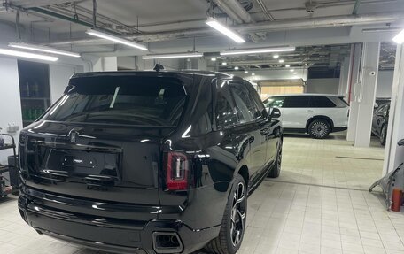 Rolls-Royce Cullinan, 2025 год, 75 000 000 рублей, 4 фотография