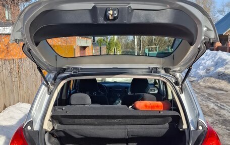 Nissan Tiida, 2012 год, 850 000 рублей, 5 фотография