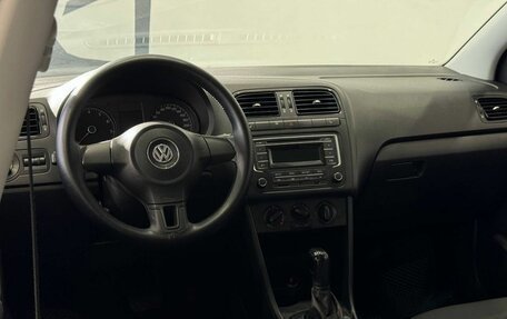 Volkswagen Polo VI (EU Market), 2011 год, 899 900 рублей, 9 фотография