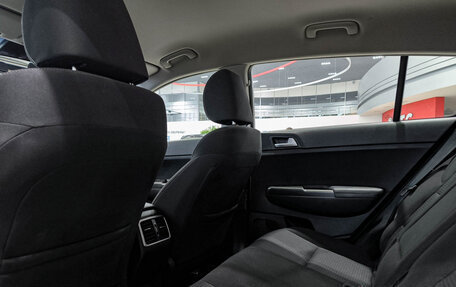 KIA Sportage IV рестайлинг, 2019 год, 2 099 000 рублей, 15 фотография