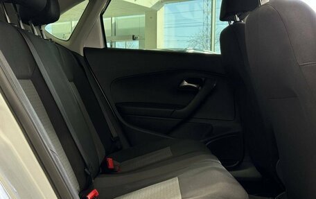 Volkswagen Polo VI (EU Market), 2011 год, 899 900 рублей, 16 фотография