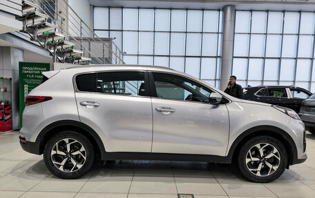 KIA Sportage IV рестайлинг, 2019 год, 2 099 000 рублей, 5 фотография