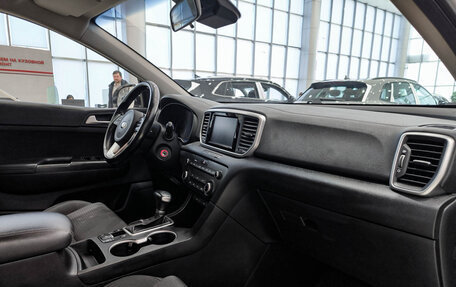 KIA Sportage IV рестайлинг, 2019 год, 2 099 000 рублей, 13 фотография