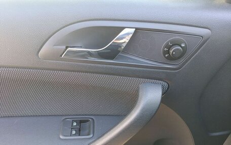 Skoda Yeti I рестайлинг, 2012 год, 1 197 000 рублей, 17 фотография