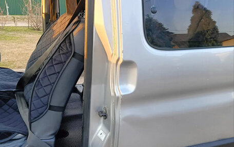 Citroen Berlingo II рестайлинг, 2010 год, 290 000 рублей, 21 фотография