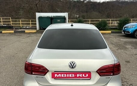Volkswagen Jetta VI, 2014 год, 1 300 000 рублей, 6 фотография