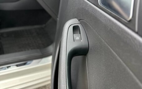 Volkswagen Jetta VI, 2014 год, 1 300 000 рублей, 28 фотография