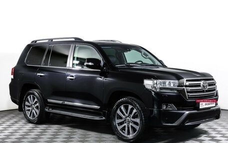 Toyota Land Cruiser 200, 2017 год, 6 690 000 рублей, 3 фотография