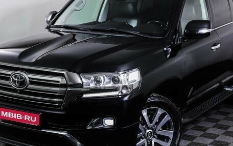 Toyota Land Cruiser 200, 2017 год, 6 690 000 рублей, 27 фотография