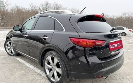 Infiniti QX70, 2014 год, 2 050 000 рублей, 3 фотография