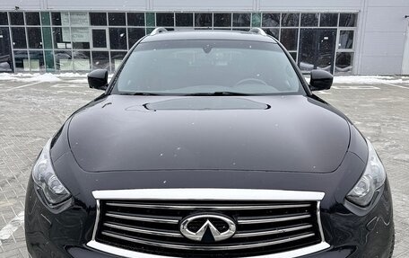 Infiniti QX70, 2014 год, 2 050 000 рублей, 8 фотография