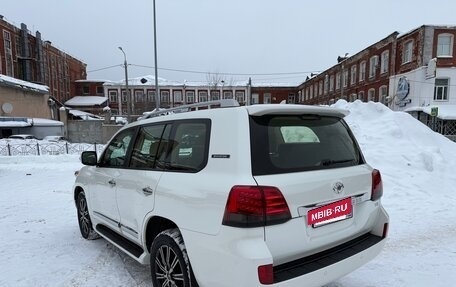 Toyota Land Cruiser 200, 2014 год, 3 990 000 рублей, 7 фотография