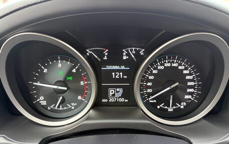 Toyota Land Cruiser 200, 2014 год, 3 990 000 рублей, 20 фотография