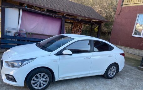 Hyundai Solaris II рестайлинг, 2018 год, 1 150 000 рублей, 2 фотография