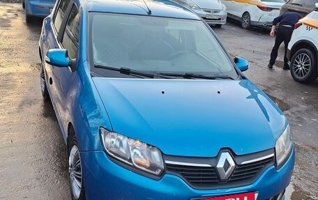 Renault Sandero II рестайлинг, 2015 год, 585 000 рублей, 9 фотография