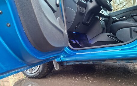 Renault Sandero II рестайлинг, 2015 год, 585 000 рублей, 15 фотография