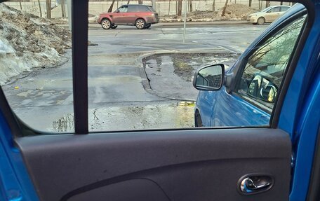 Renault Sandero II рестайлинг, 2015 год, 585 000 рублей, 19 фотография