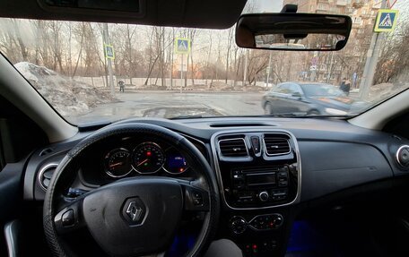 Renault Sandero II рестайлинг, 2015 год, 585 000 рублей, 18 фотография