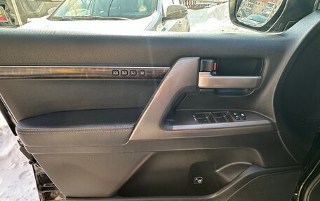 Toyota Land Cruiser 200, 2011 год, 3 400 000 рублей, 20 фотография