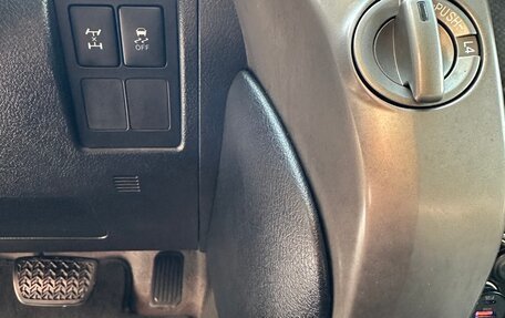 Toyota Land Cruiser 200, 2011 год, 3 400 000 рублей, 29 фотография