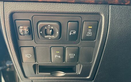 Toyota Land Cruiser 200, 2011 год, 3 400 000 рублей, 31 фотография