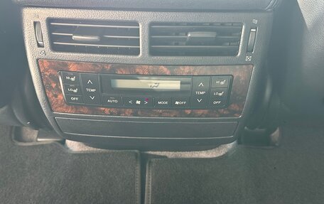 Toyota Land Cruiser 200, 2011 год, 3 400 000 рублей, 35 фотография