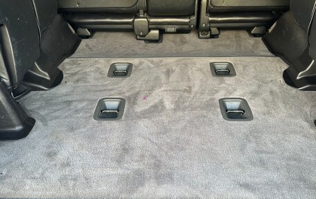 Toyota Land Cruiser 200, 2011 год, 3 400 000 рублей, 40 фотография