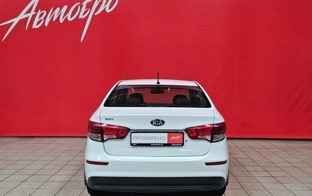 KIA Rio III рестайлинг, 2015 год, 950 000 рублей, 4 фотография